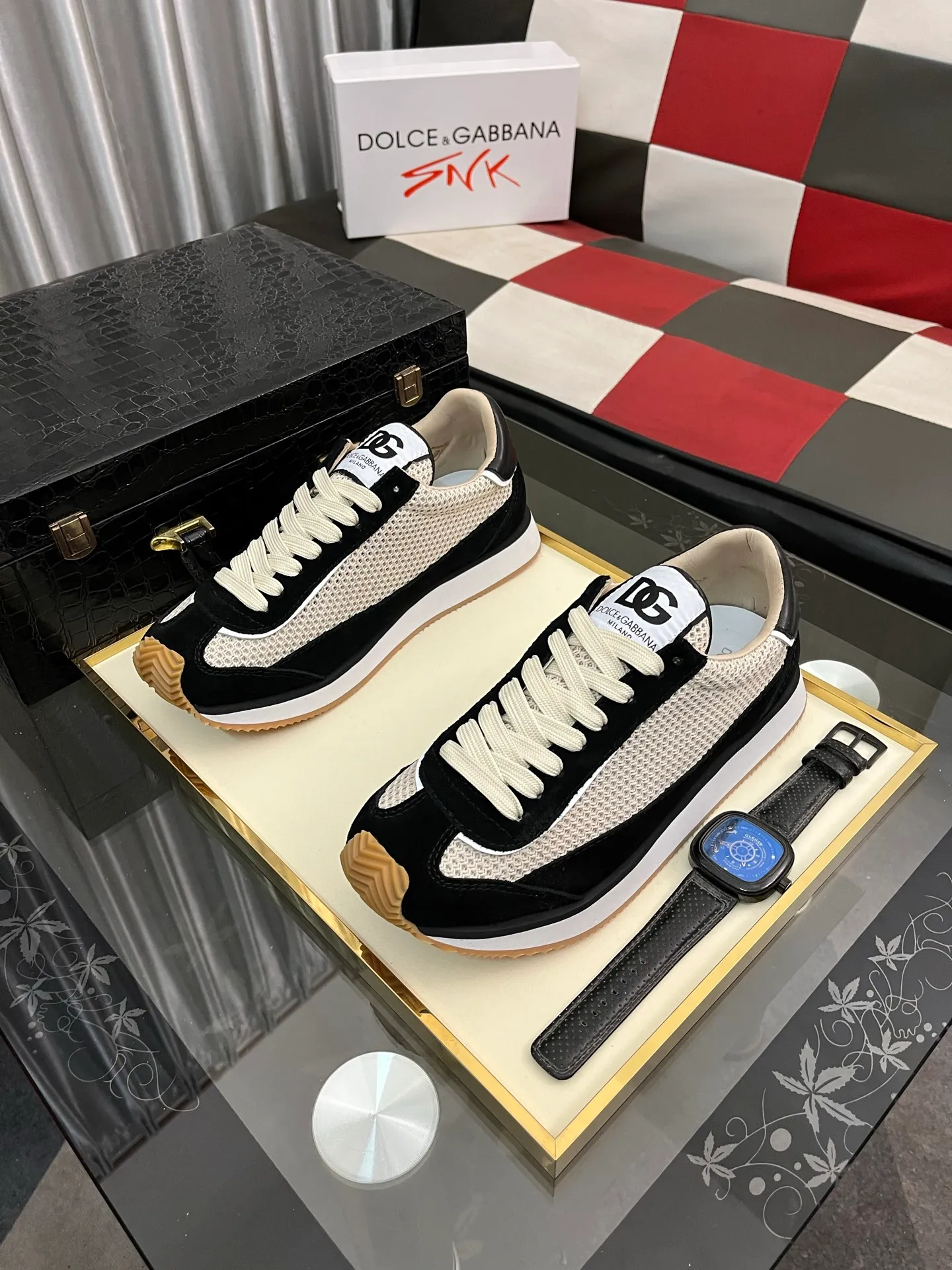 Men's Men's Shoes💰458⌚️⌚️••Dolce&Gabbana••DG✔️High-end men's sports and casual shoes. Original goods from top counters. Original imported cowhide, multi-material splicing design ➕Imported cowhide lining, cowhide feet ➕Original TPR elastic outsole. Size: 36-46